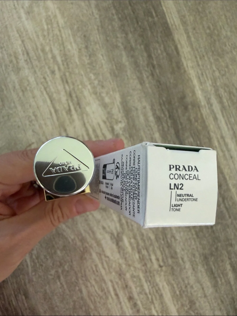 Prada Concealer Wand - Ln2